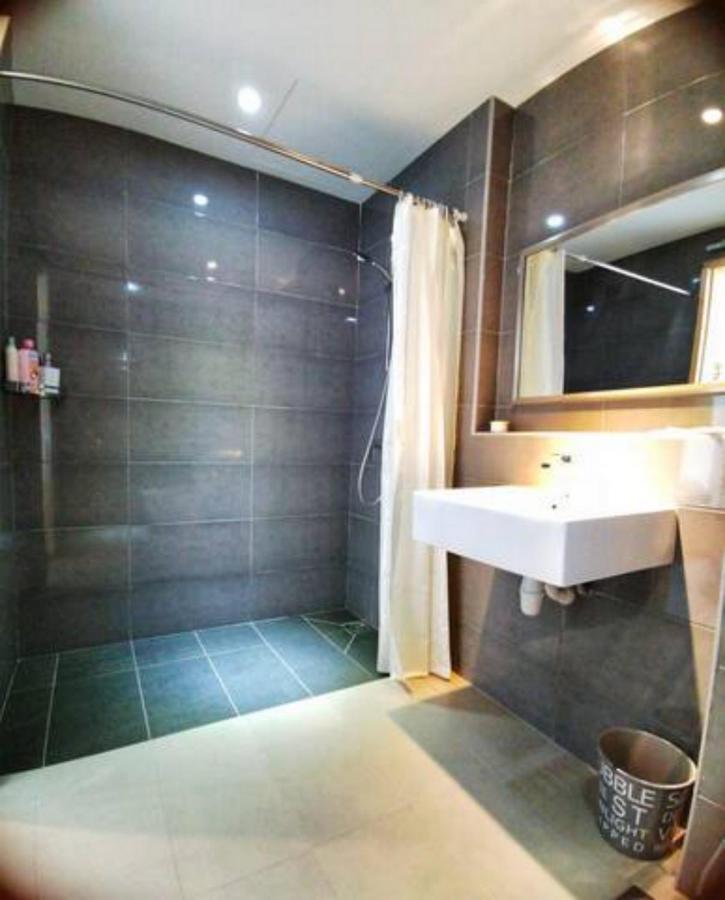 Homezz Imperium Residence Kuantan Studio Seaview Екстериор снимка