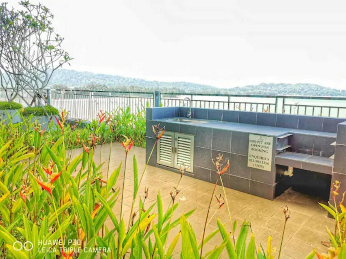 Homezz Imperium Residence Kuantan Studio Seaview Екстериор снимка